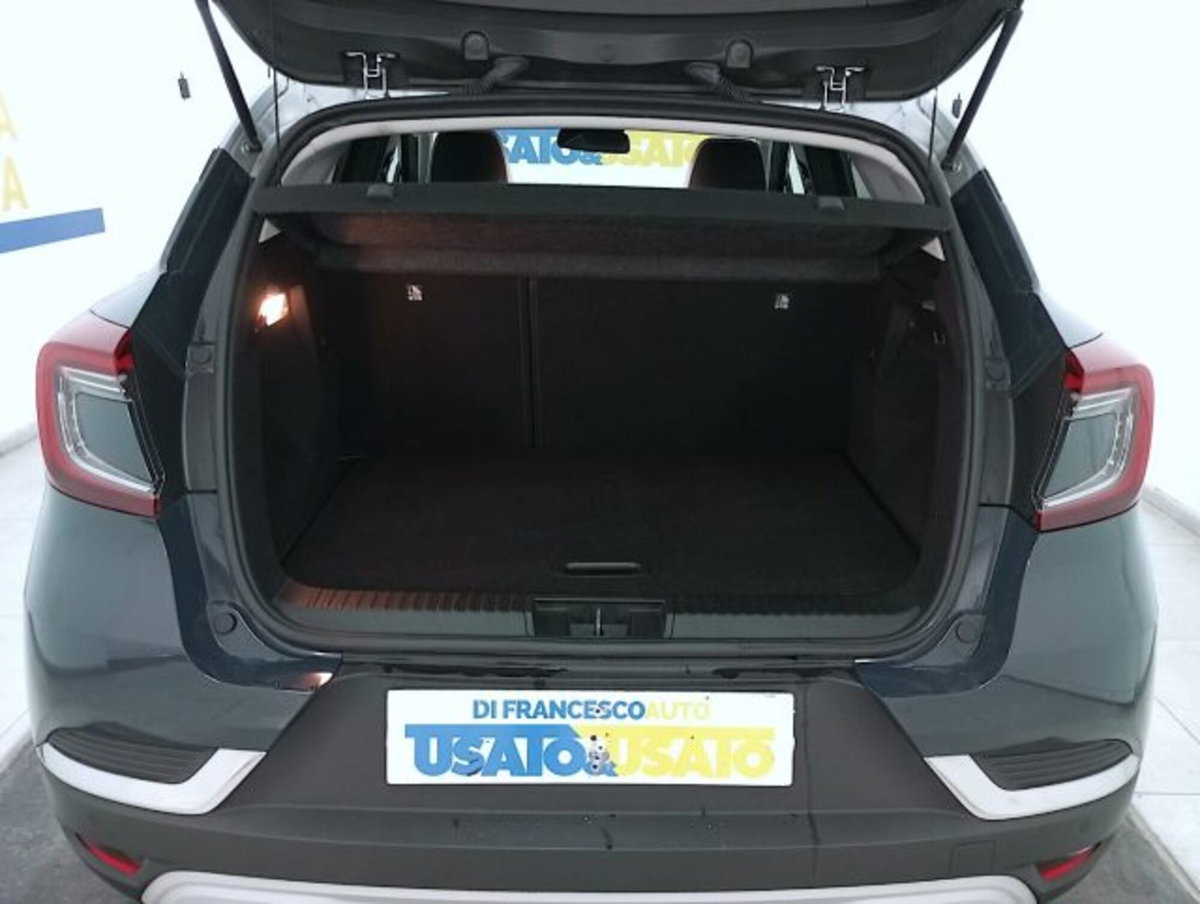 Renault Captur Mild Hybrid 140 CV Intens (7)