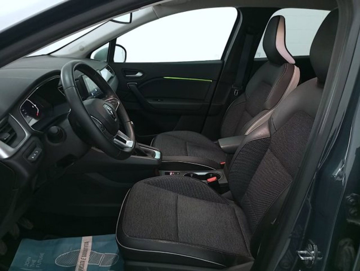 Renault Captur Mild Hybrid 140 CV Intens (9)