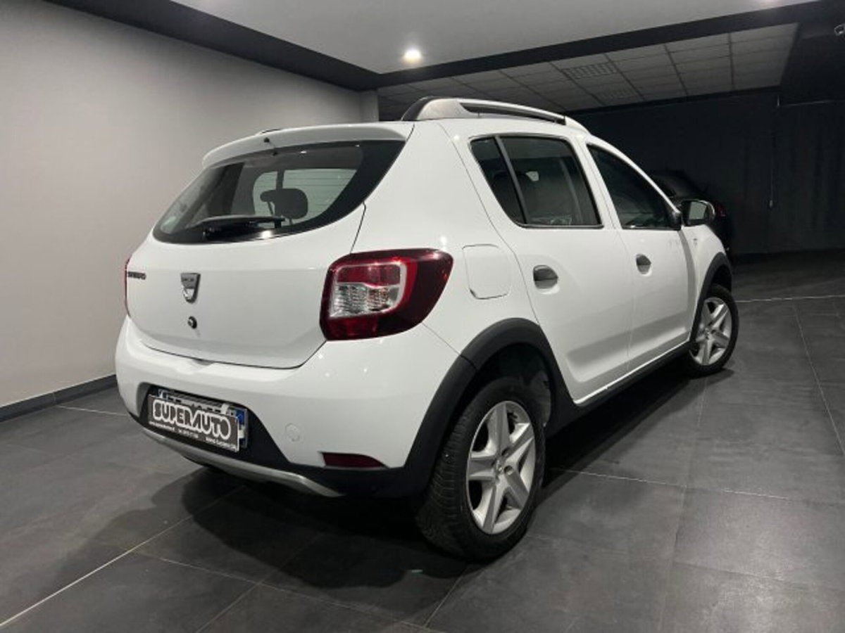 Dacia Sandero Stepway 1.5 dCi 8V 90CV (6)