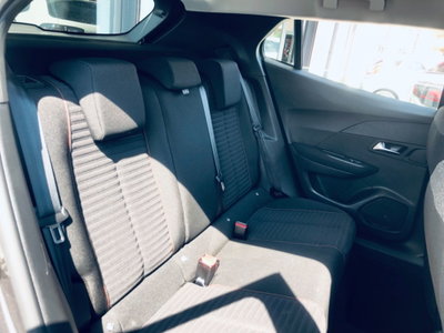 Peugeot 2008 BlueHDi 110 S&S Allure Pack (10)