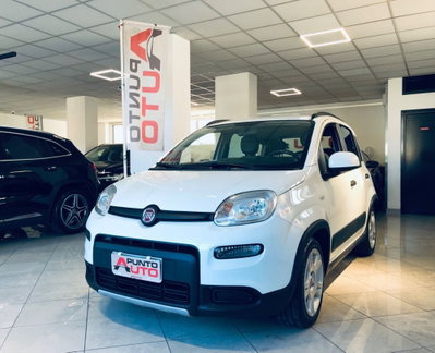 Fiat Panda 1.0 FireFly S&S Hybrid City Cross (16)