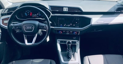 Audi Q3 35 TDI quattro S tronic Business (15)