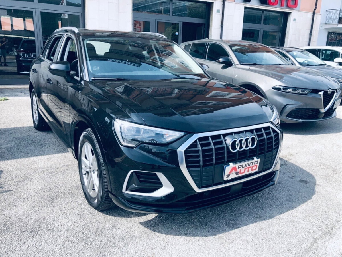 Audi Q3 35 TDI quattro S tronic Business (7)
