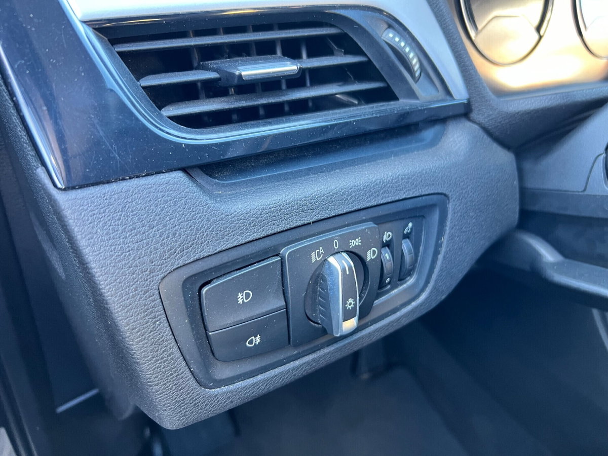 BMW X1 sDrive18d Advantage (10)