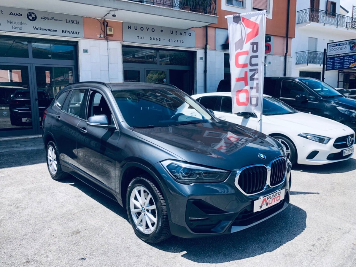 BMW X1 sDrive18d Advantage (2)