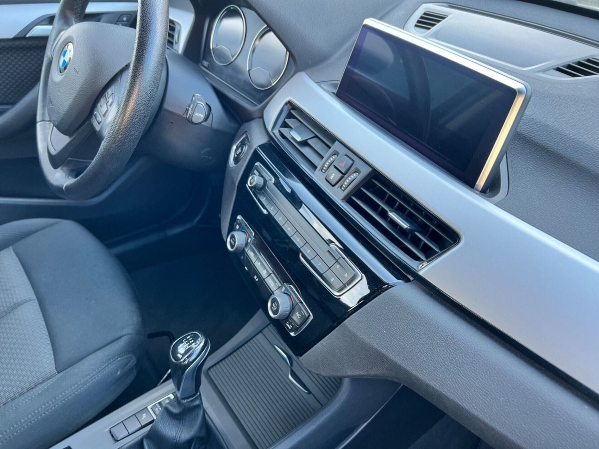 BMW X1 sDrive18d Advantage (6)