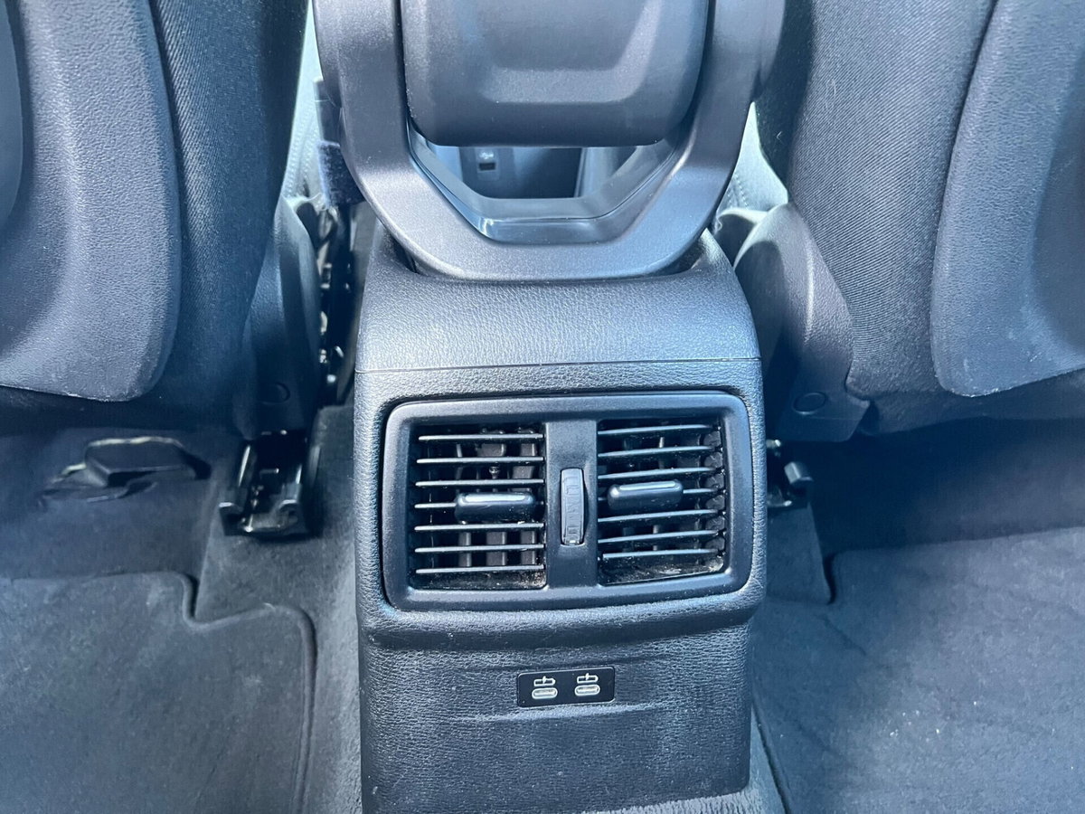BMW X1 sDrive18d Advantage (7)
