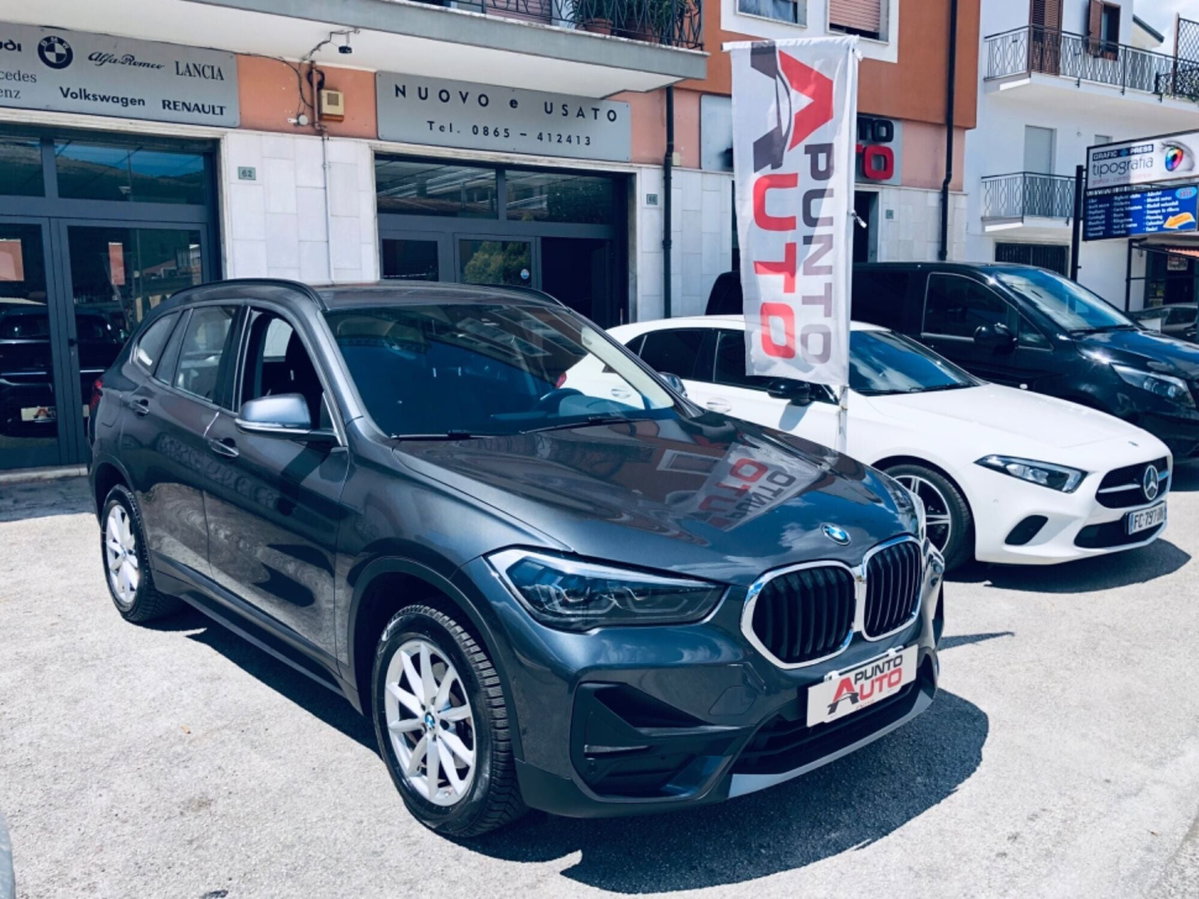 BMW X1 sDrive18d Advantage (12)