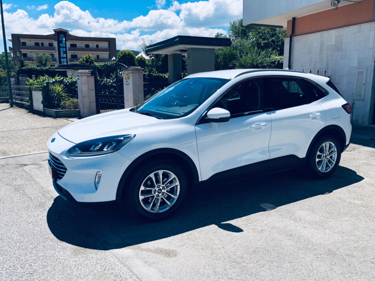 Ford Kuga 1.5 EcoBlue 120 CV 2WD Titanium (17)