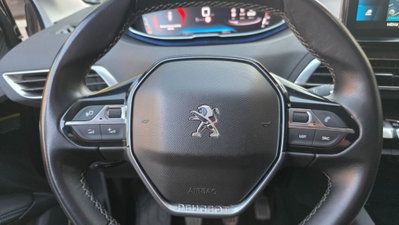 Peugeot 3008 BlueHDi 130 S&S Allure (17)