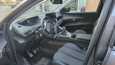 Peugeot 3008 BlueHDi 130 S&S Allure (9)