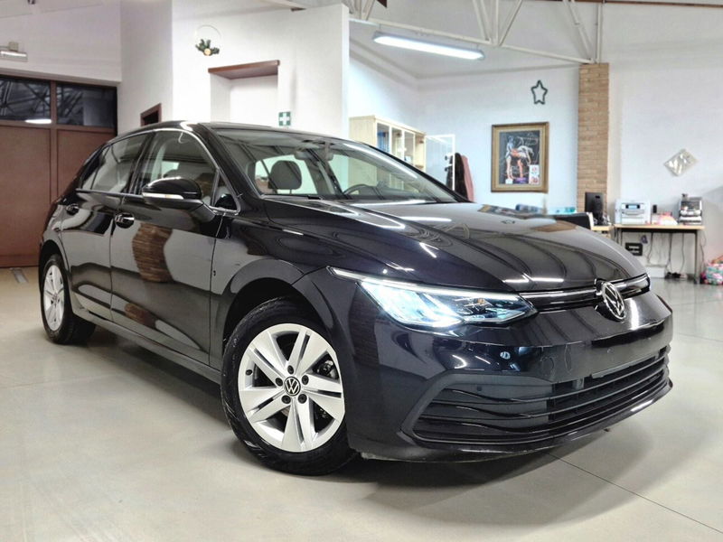 Volkswagen Golf 1.0 eTSI EVO DSG Life