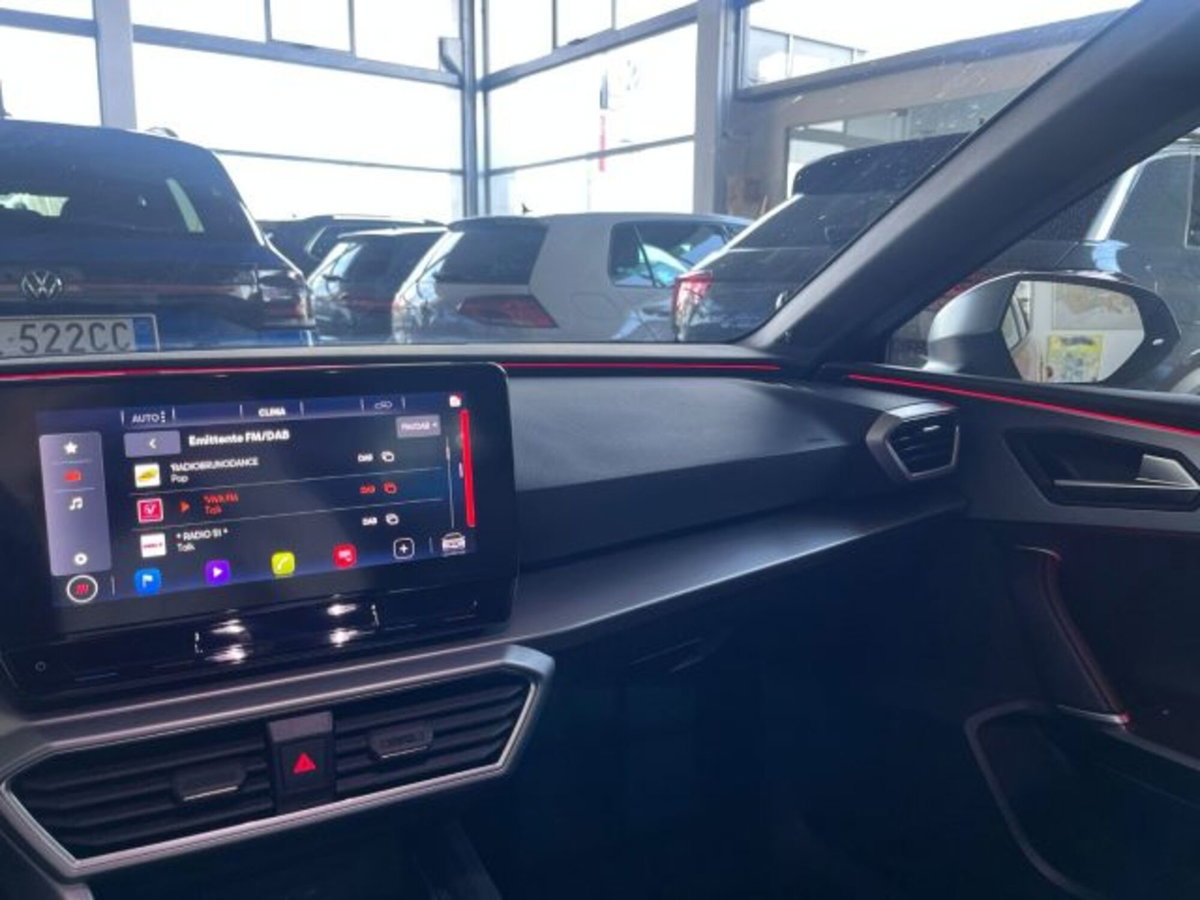 SEAT Leon 1.5 eTSI 150 CV DSG Business (12)