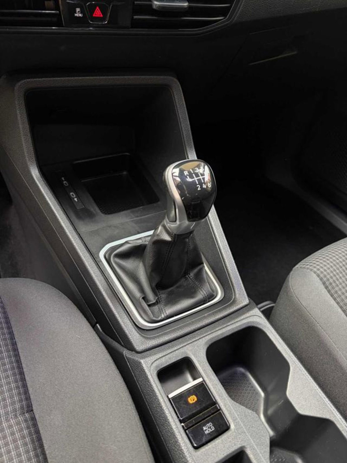 Volkswagen Caddy 2.0 TDI 102 CV (13)