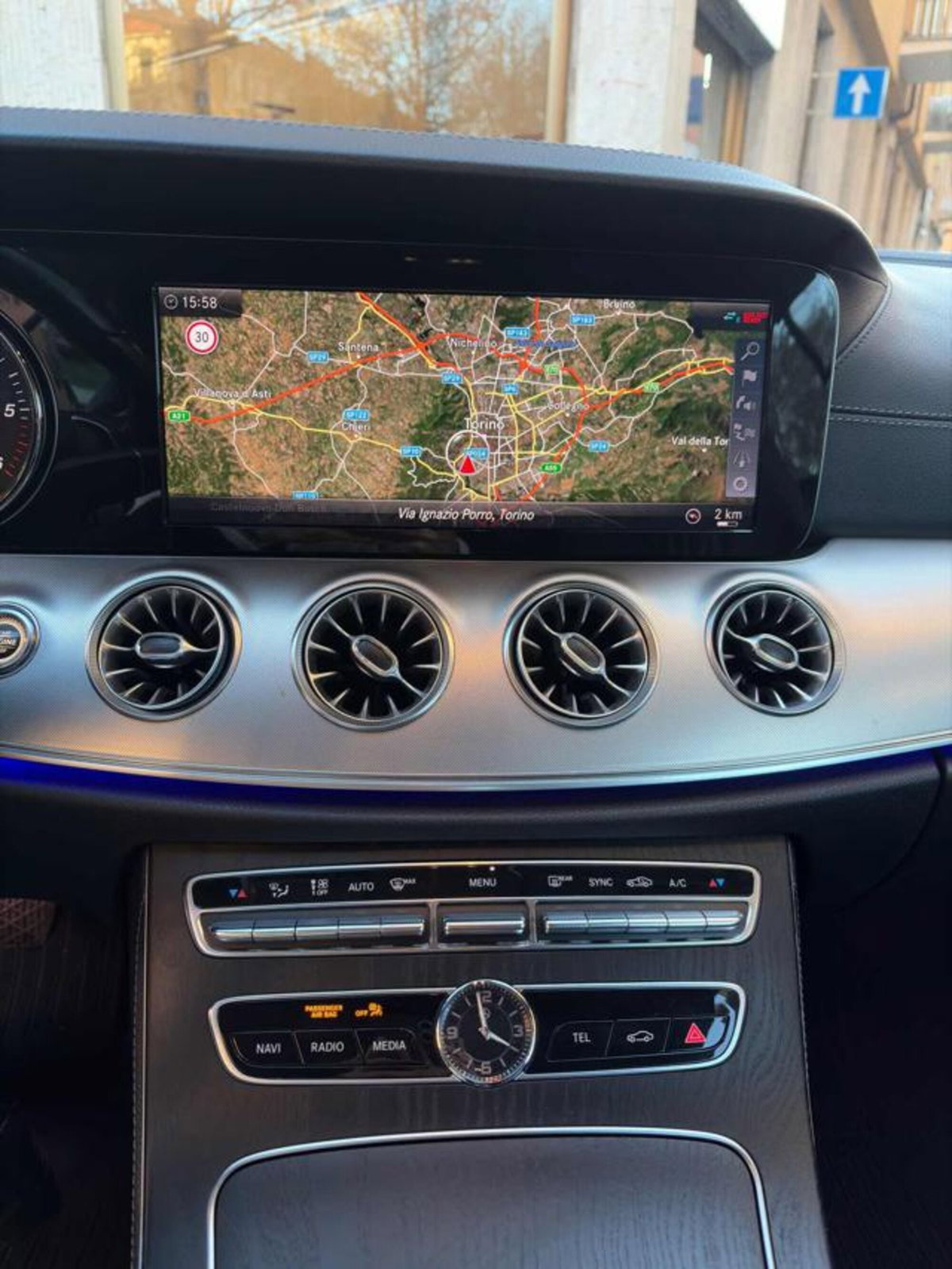 Mercedes-Benz Classe E Cabrio 220 d Auto 4Matic Cabrio Business Sport (9)