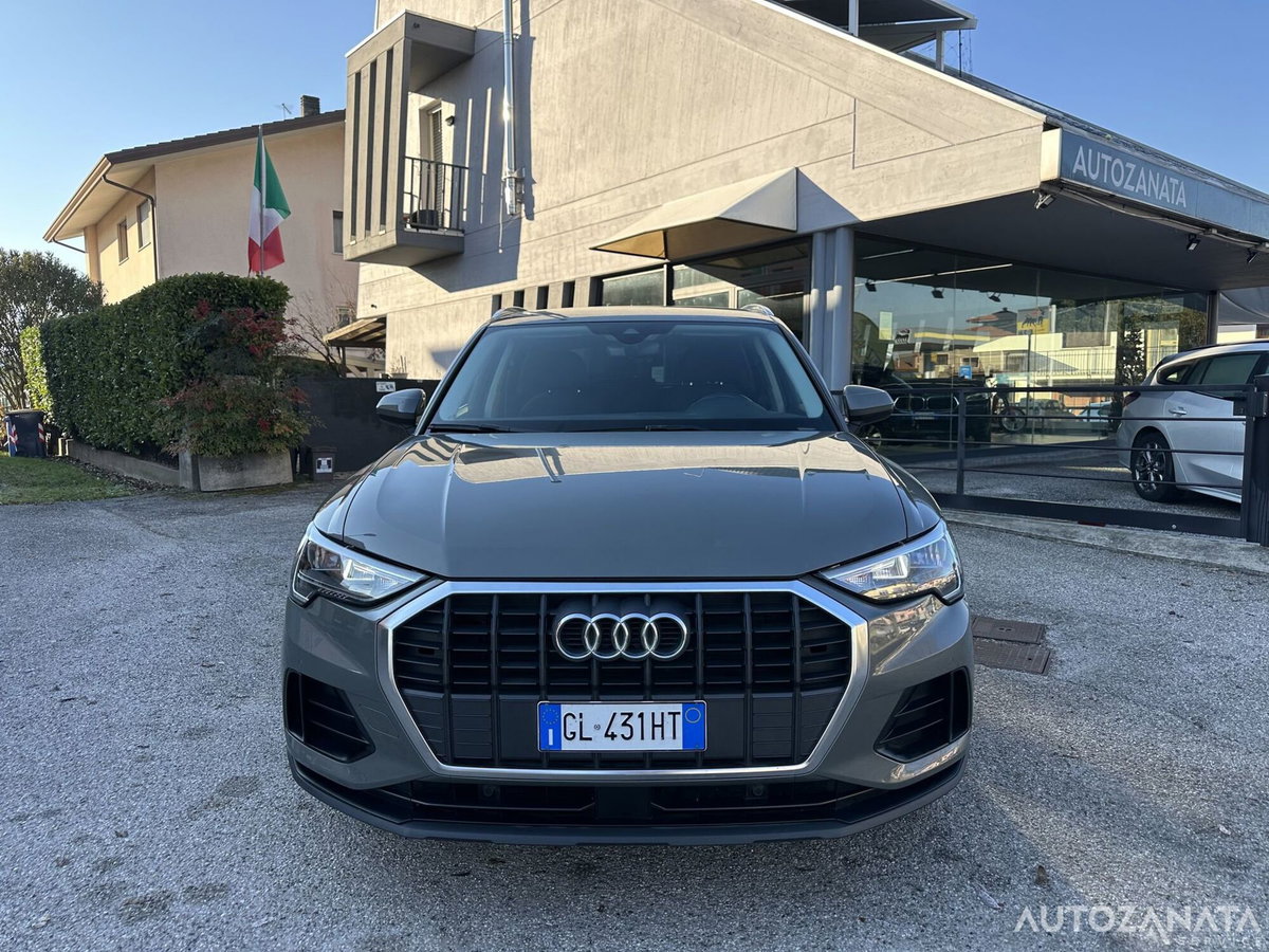 Audi Q3 35 TDI quattro S tronic Business (3)