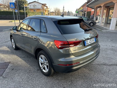 Audi Q3 35 TDI quattro S tronic Business (4)
