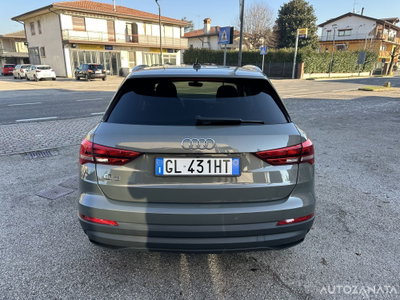 Audi Q3 35 TDI quattro S tronic Business (6)