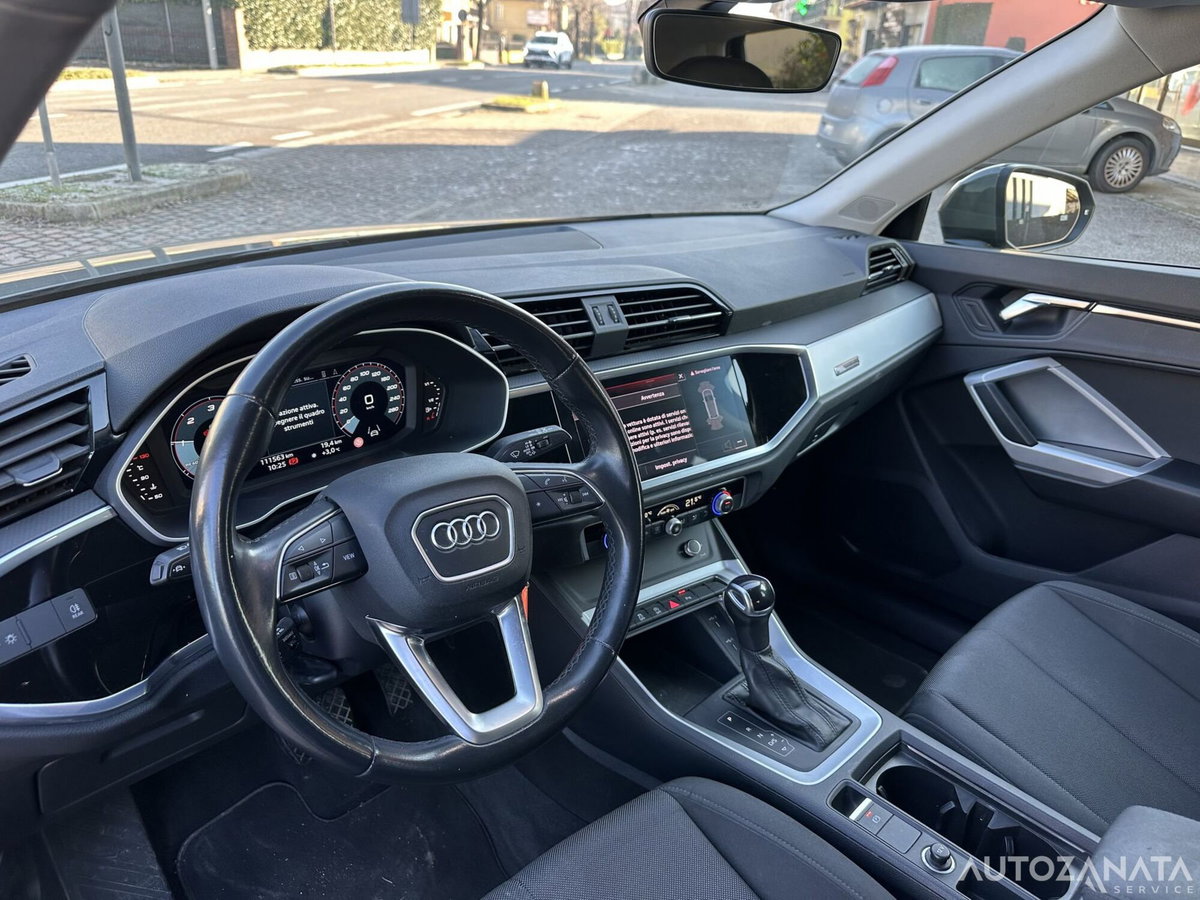 Audi Q3 35 TDI quattro S tronic Business (7)