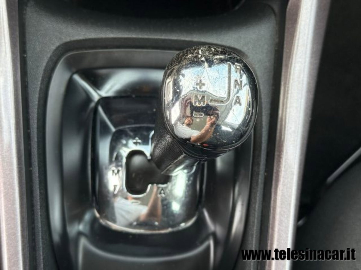 Peugeot 2008 e-HDi 92 CV Stop&Start ETG6 Active (14)