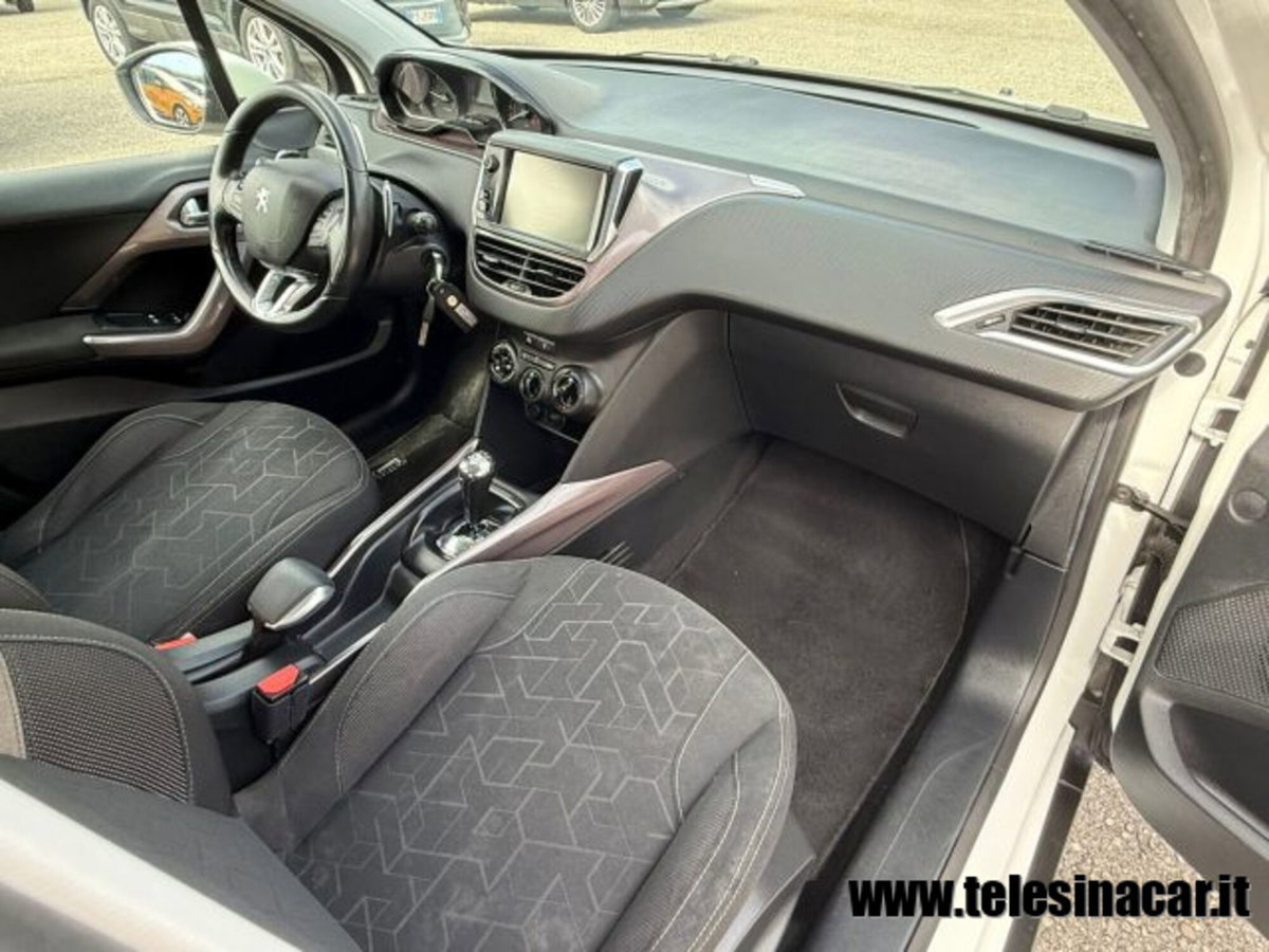 Peugeot 2008 e-HDi 92 CV Stop&Start ETG6 Active (19)