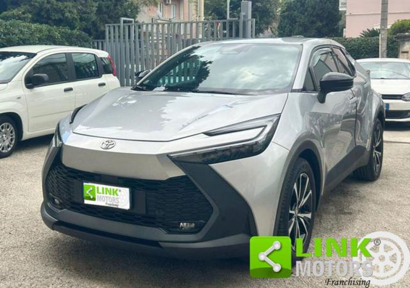Toyota Toyota C-HR 2.0 Hybrid E-CVT Trend