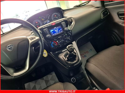 Lancia Ypsilon 1.0 FireFly 5 porte S&S Hybrid Gold Plus (16)