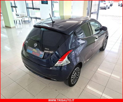 Lancia Ypsilon 1.0 FireFly 5 porte S&S Hybrid Gold Plus (19)