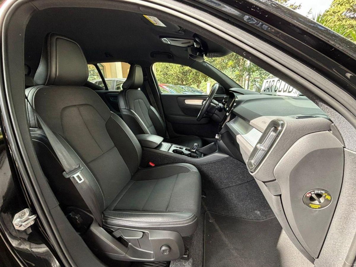 Volvo XC40 D3 Geartronic Momentum (14)