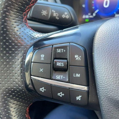 Ford Kuga 1.5 EcoBlue 120 CV aut. 2WD ST-Line X Design (12)