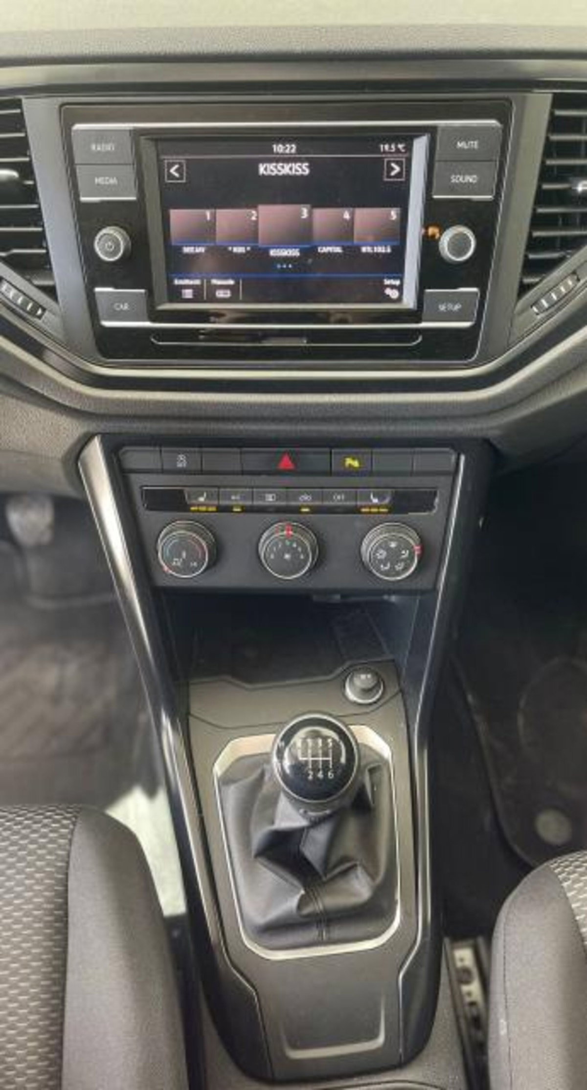 Volkswagen T-Roc 1.6 TDI SCR Business BlueMotion Technology (14)