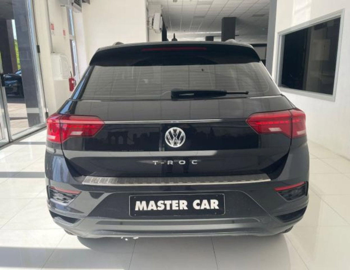 Volkswagen T-Roc 1.6 TDI SCR Business BlueMotion Technology (6)