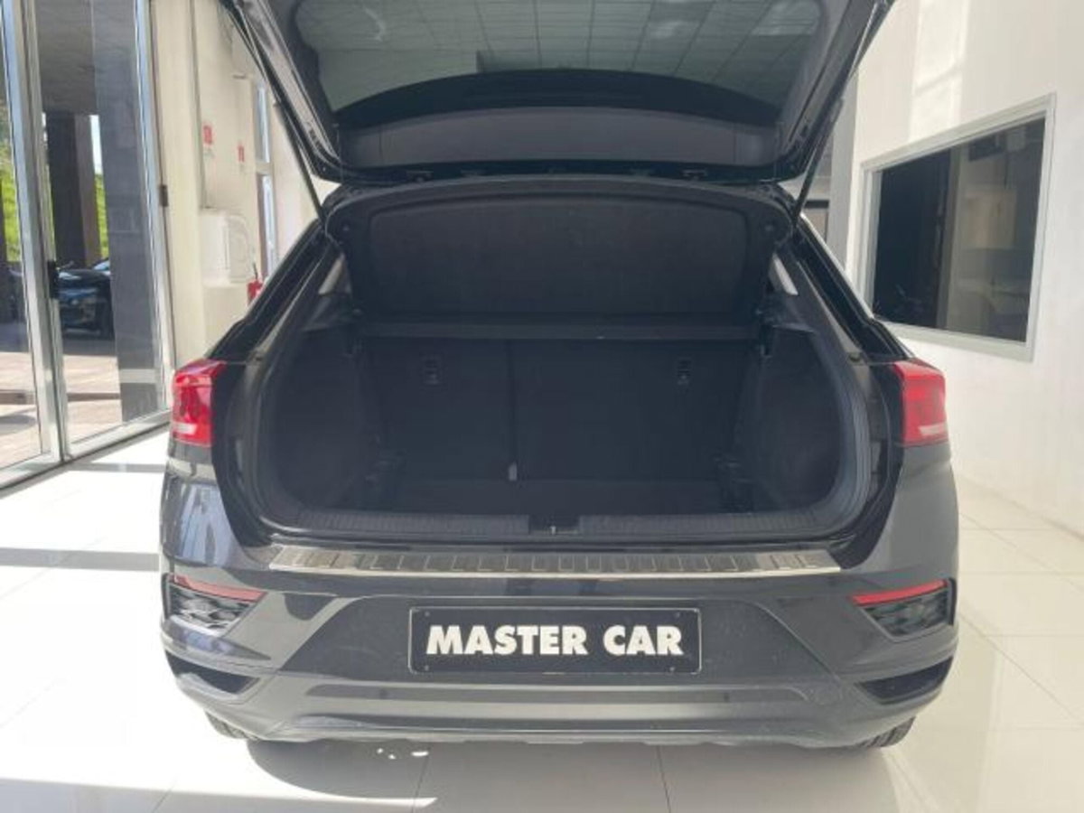 Volkswagen T-Roc 1.6 TDI SCR Business BlueMotion Technology (7)