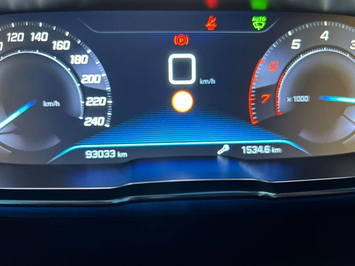 Peugeot 3008 PureTech Turbo 130 S&S Active Pack (13)
