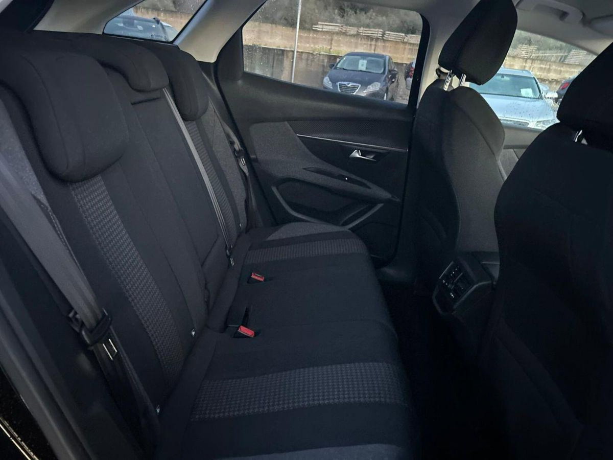 Peugeot 3008 PureTech Turbo 130 S&S Active Pack (6)