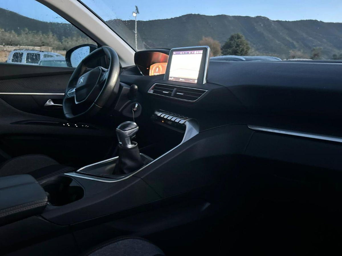 Peugeot 3008 PureTech Turbo 130 S&S Active Pack (8)