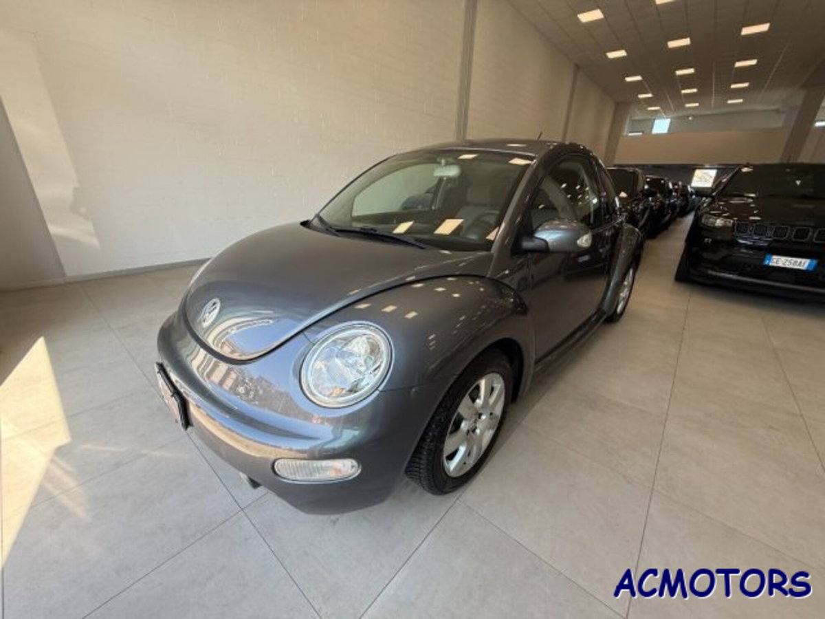 Volkswagen New Beetle TDI 105CV (3)