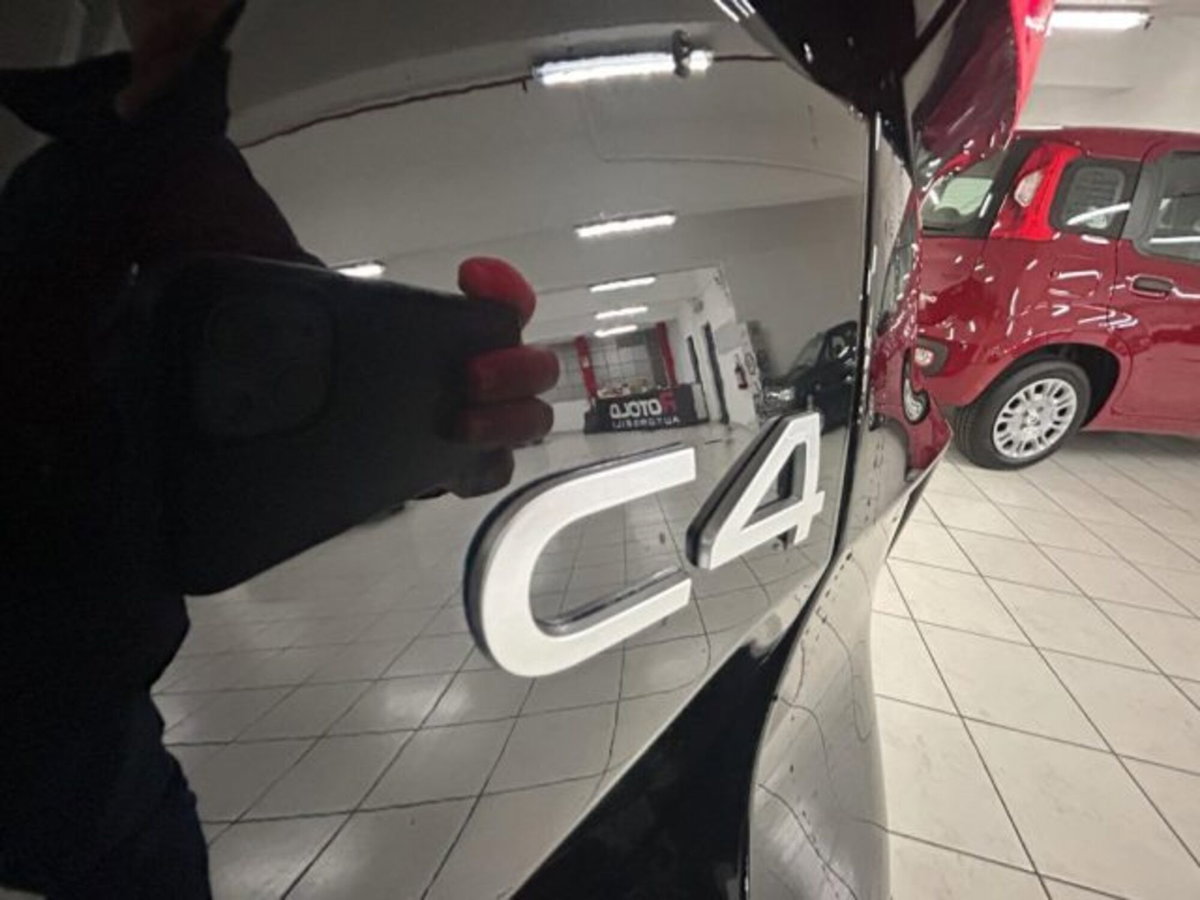 Citroen C4 1.2 hybrid You 100cv e-dcs6 (17)