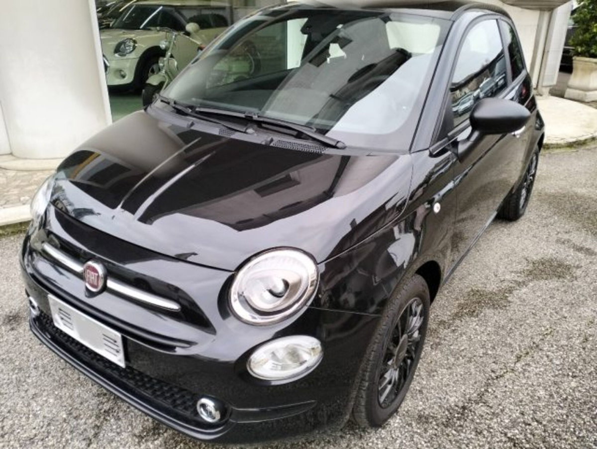 Fiat 500 1.0 Hybrid Red