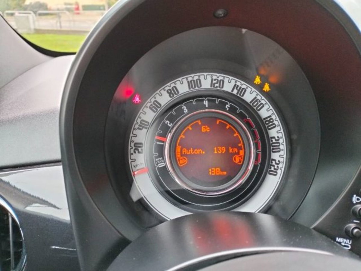 Fiat 500 1.0 Hybrid Red (13)