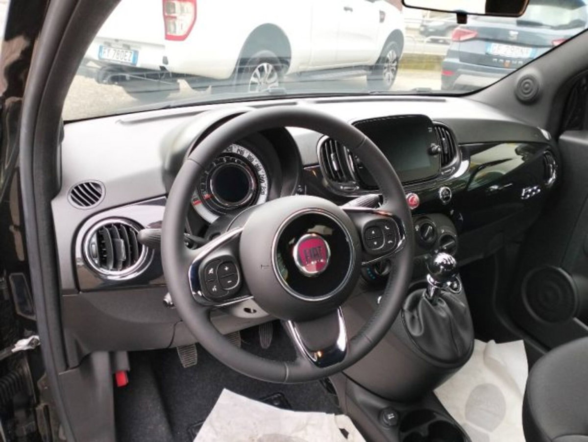 Fiat 500 1.0 Hybrid Red (9)