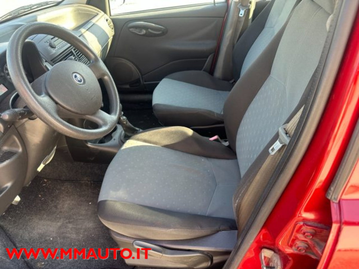 Fiat Punto Classic 1.2 5 porte Dynamic (9)