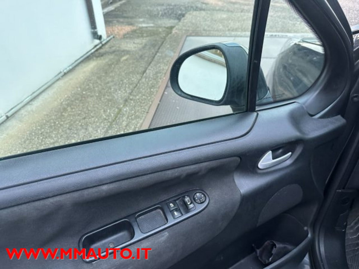 Peugeot 207 8V 75CV 5p. Access ECO GPL (8)