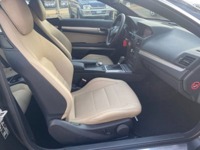 Mercedes-Benz Classe E Coupé 250 CDI Coupé BlueEFFICIENCY Avantgarde (8)