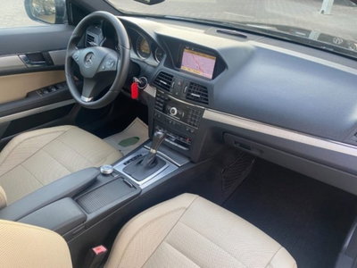 Mercedes-Benz Classe E Coupé 250 CDI Coupé BlueEFFICIENCY Avantgarde (9)