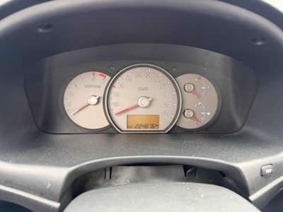 Kia Carens 2.0 16V CRDi VGT EX Harmony (5)