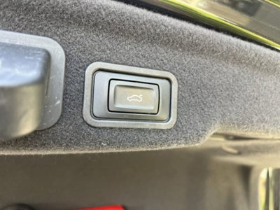 Audi A8 3.0 TDI 262 CV quattro tiptronic (12)
