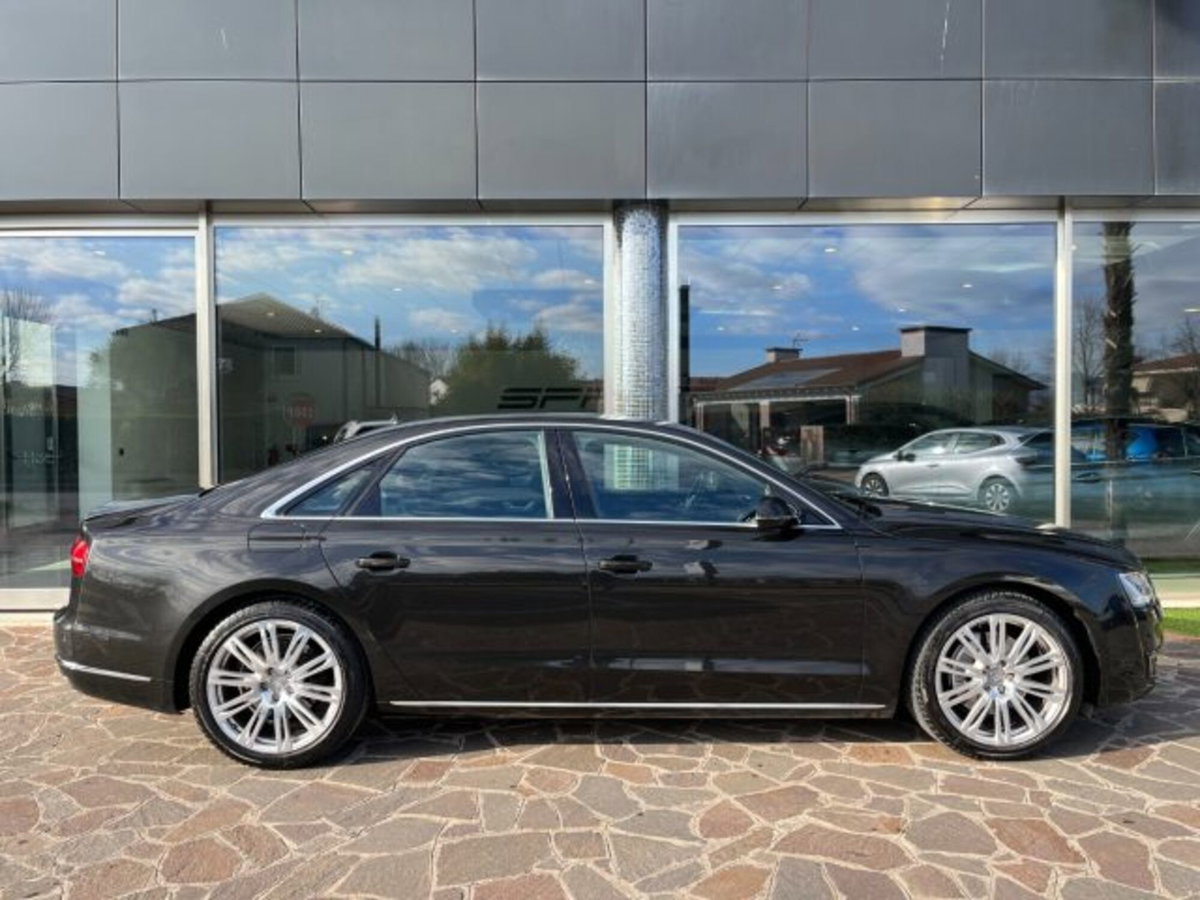 Audi A8 3.0 TDI 262 CV quattro tiptronic (18)