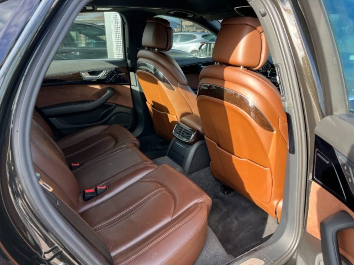 Audi A8 3.0 TDI 262 CV quattro tiptronic (19)
