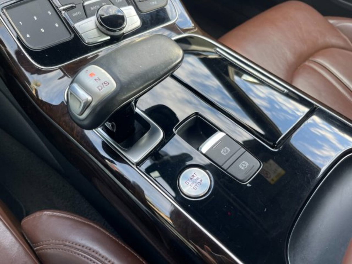 Audi A8 3.0 TDI 262 CV quattro tiptronic (8)